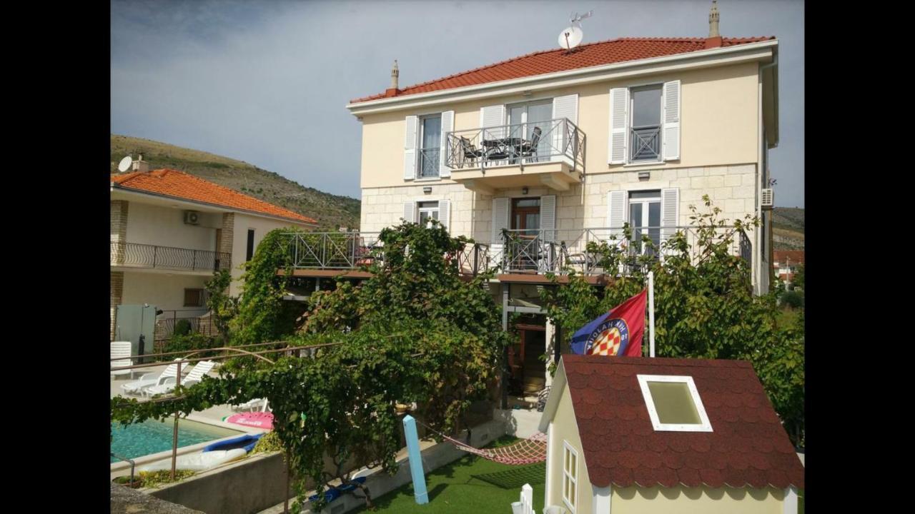 Apartments Gina Trogir Eksteriør bilde