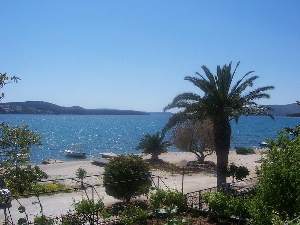Apartments Gina Trogir Eksteriør bilde