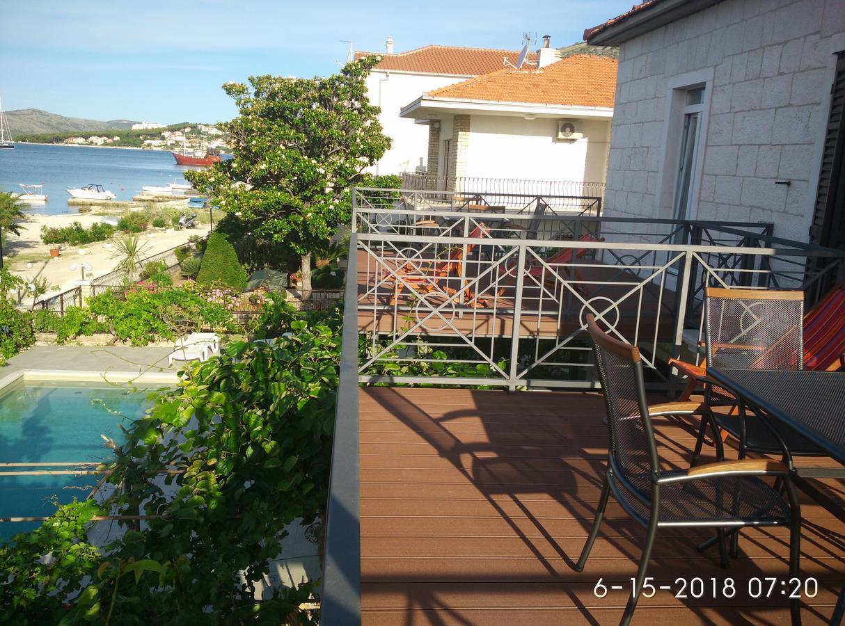 Apartments Gina Trogir Eksteriør bilde