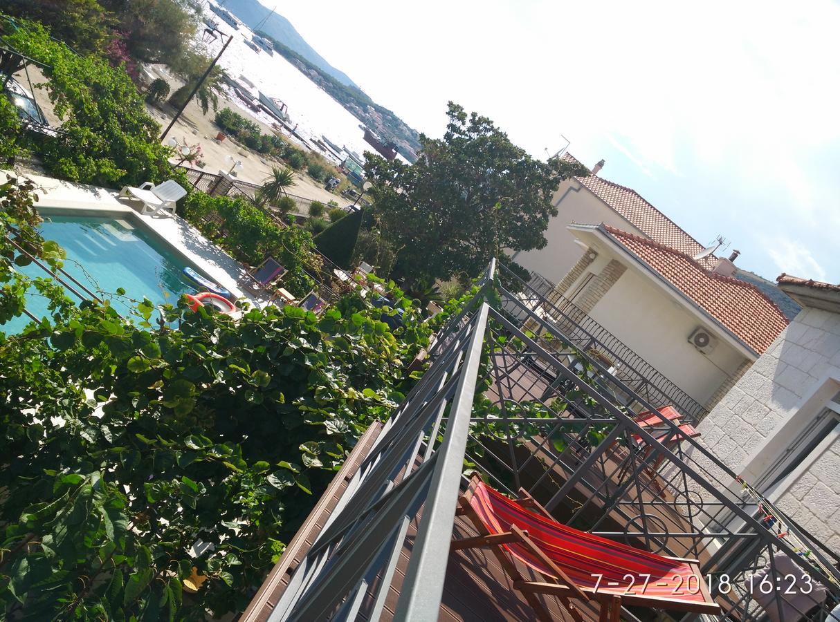 Apartments Gina Trogir Eksteriør bilde