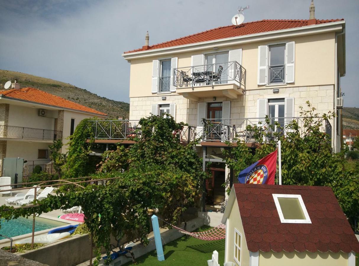 Apartments Gina Trogir Eksteriør bilde