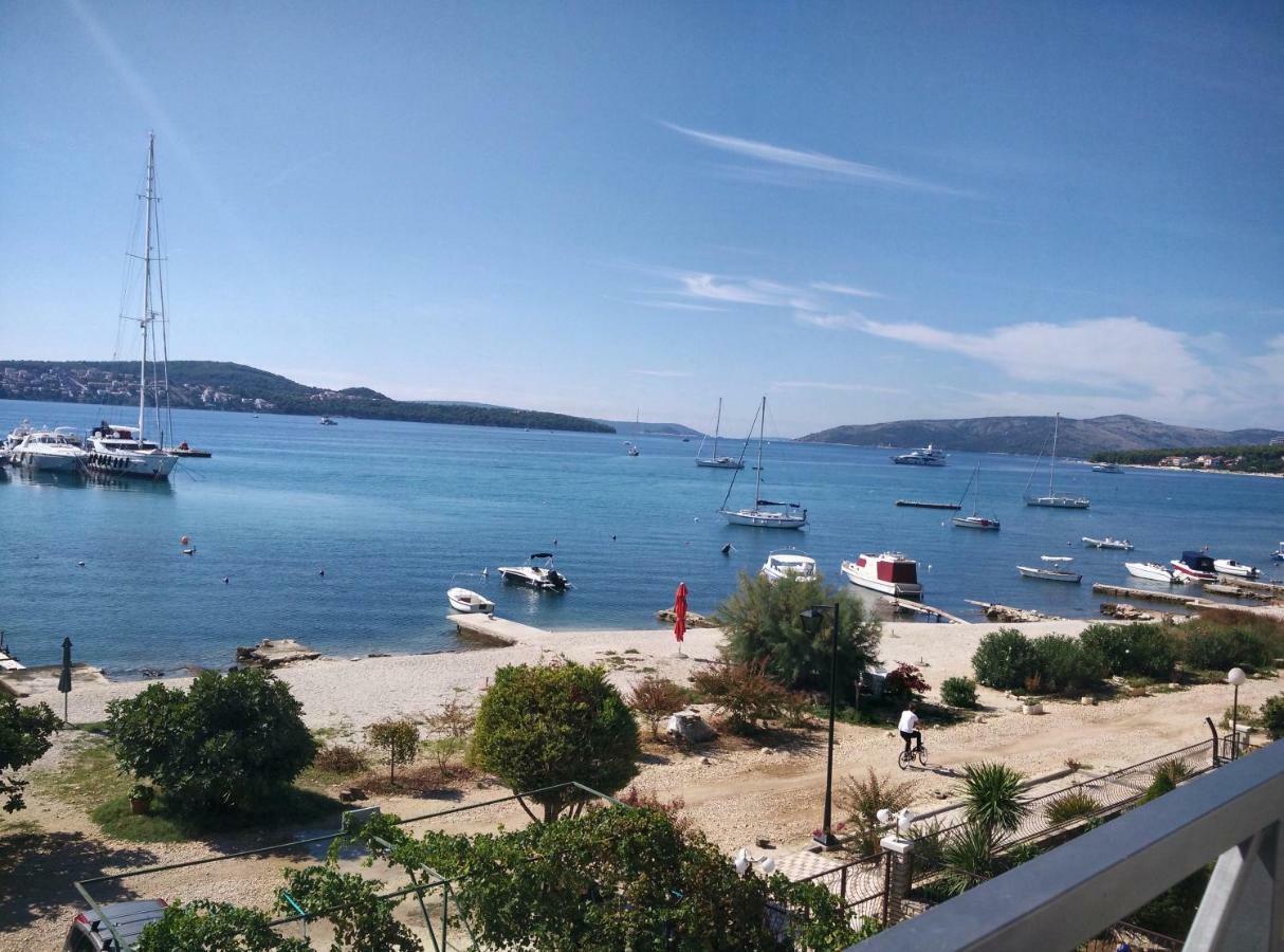 Apartments Gina Trogir Eksteriør bilde