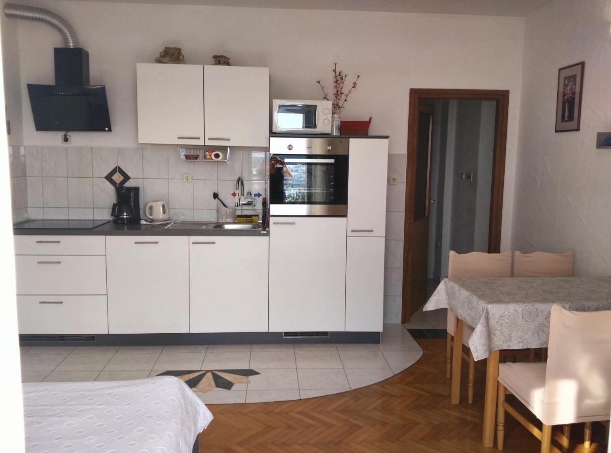 Apartments Gina Trogir Eksteriør bilde